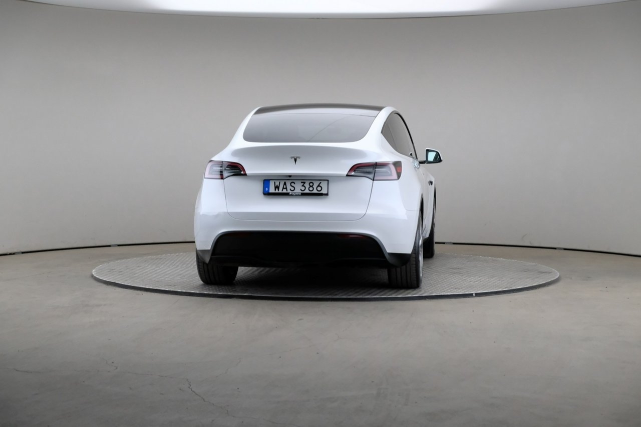 Tesla Model Y 2023, bild 2/3
