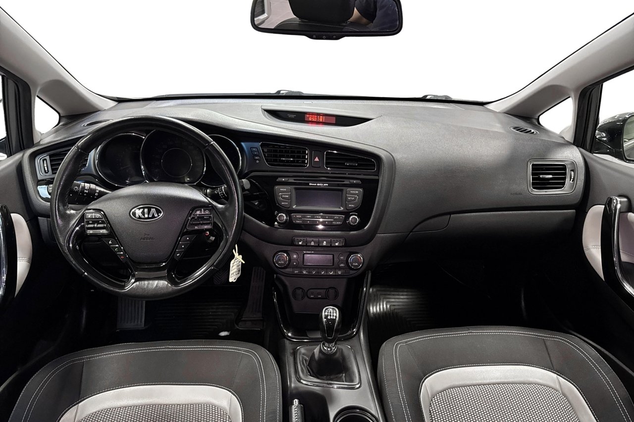 Kia Ceed cee'd 1.6 GDI EX Comfort 135hk 2014, photo 6/10