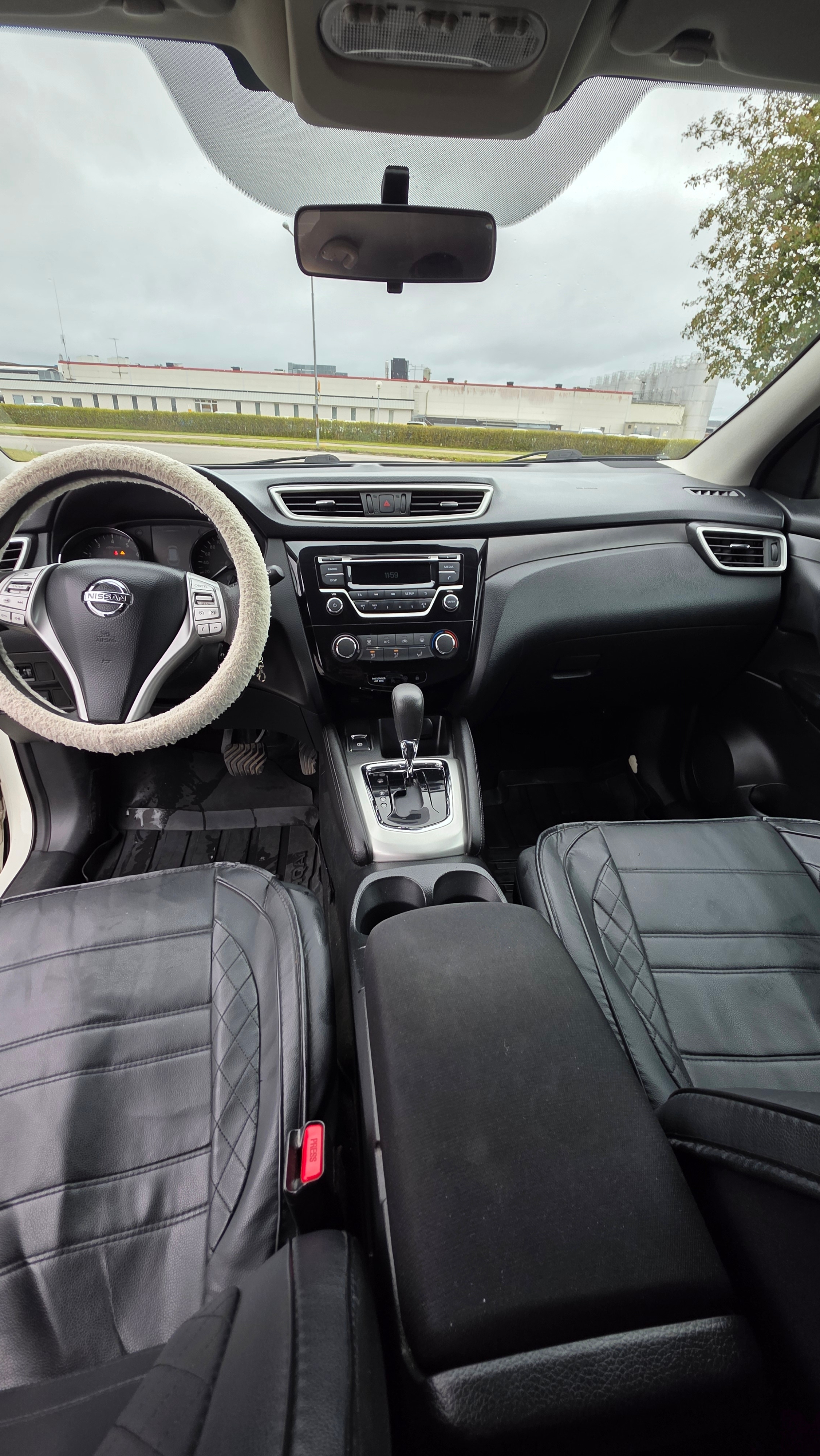 Nissan Qashqai 1.2 DIG-T XTRONIC-CVT 2015, bild 5/8