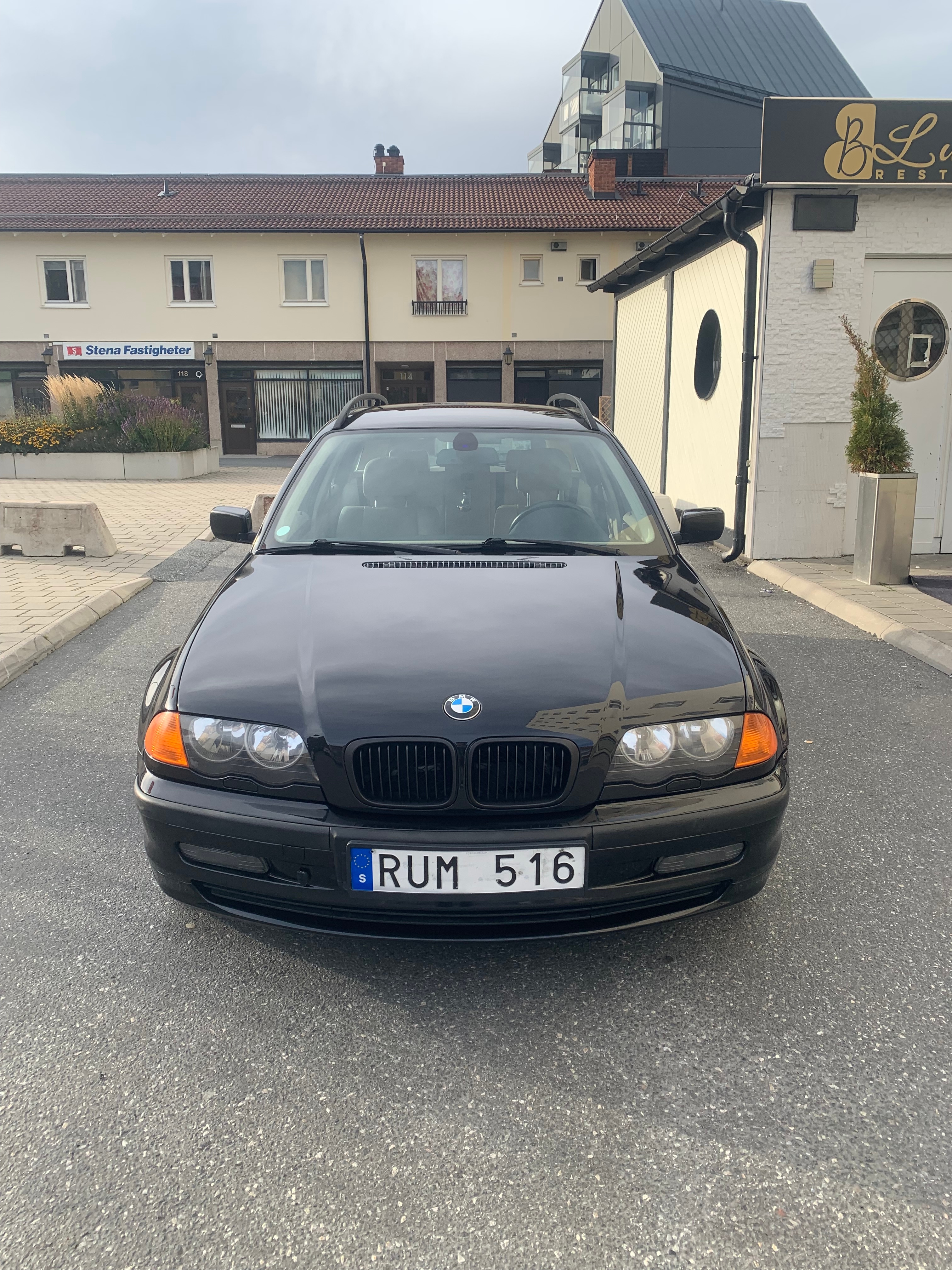 BMW 320