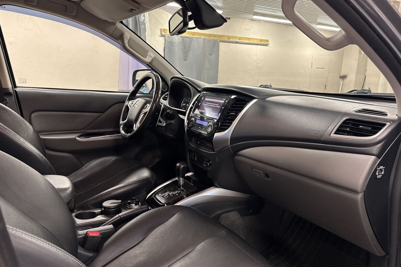 Mitsubishi L200 2017, bild 6/10