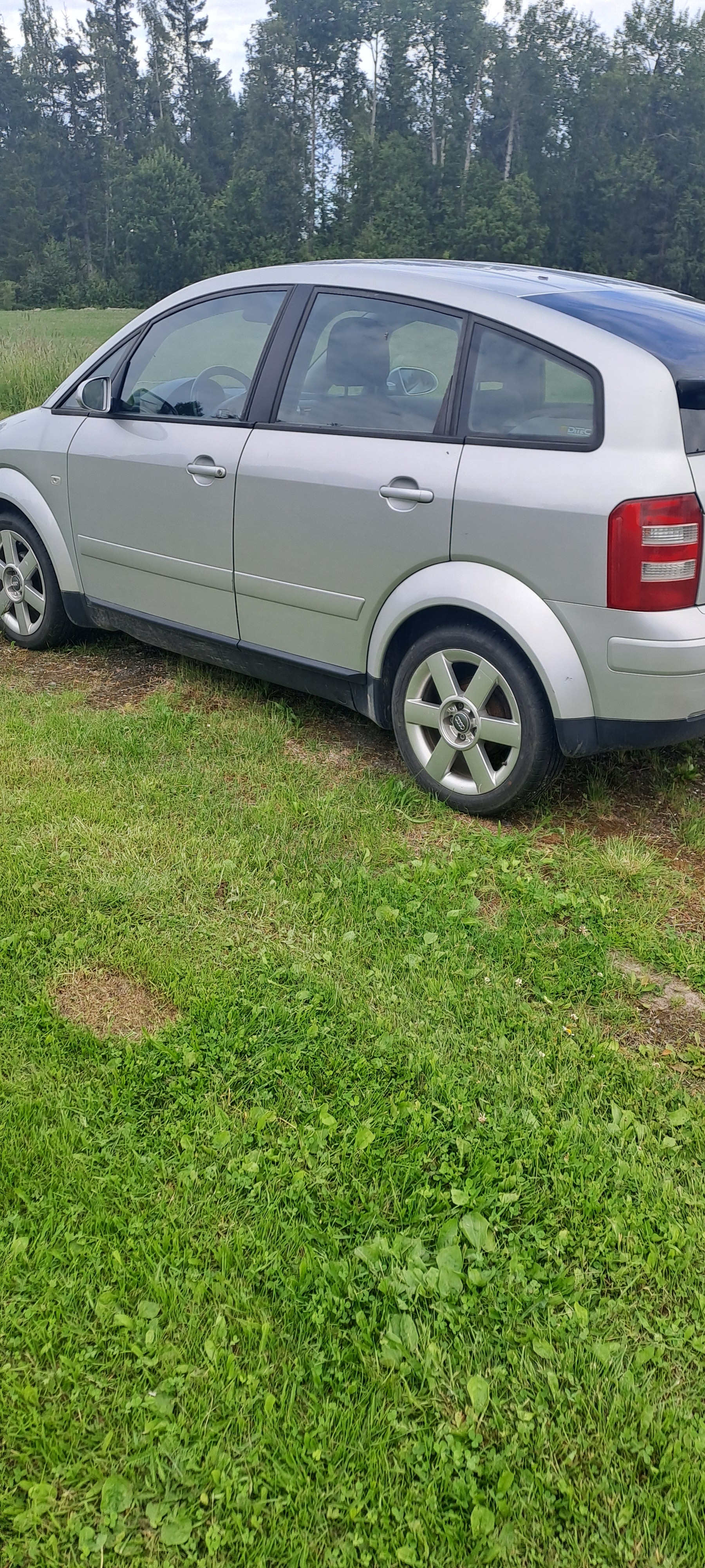 Audi A2 1.4 Manuell 2001, bild 4/5