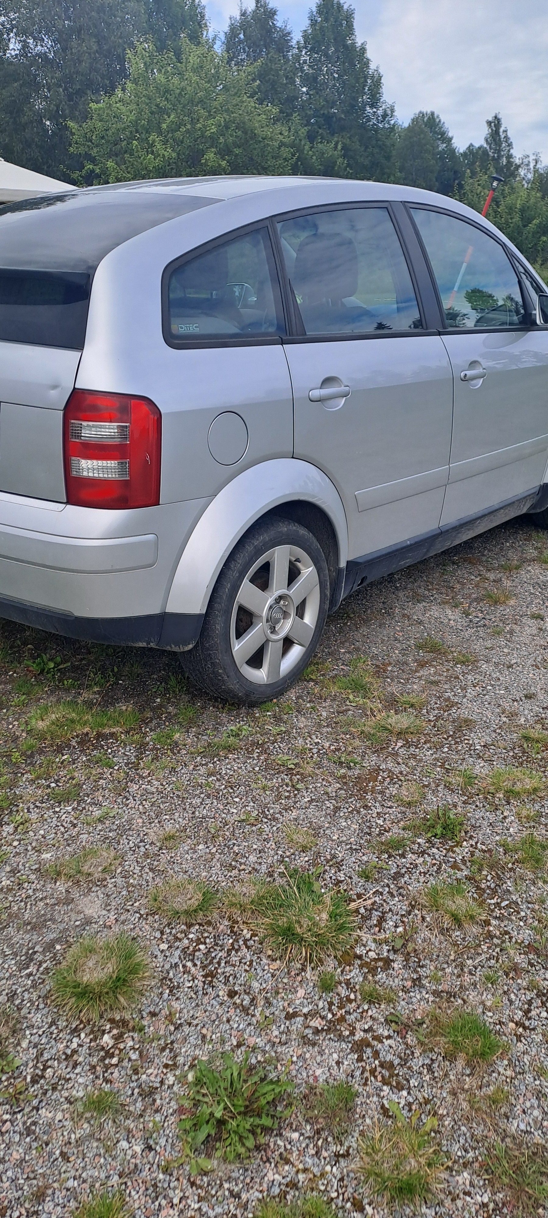 Audi A2 1.4 Manuell 2001, bild 2/5
