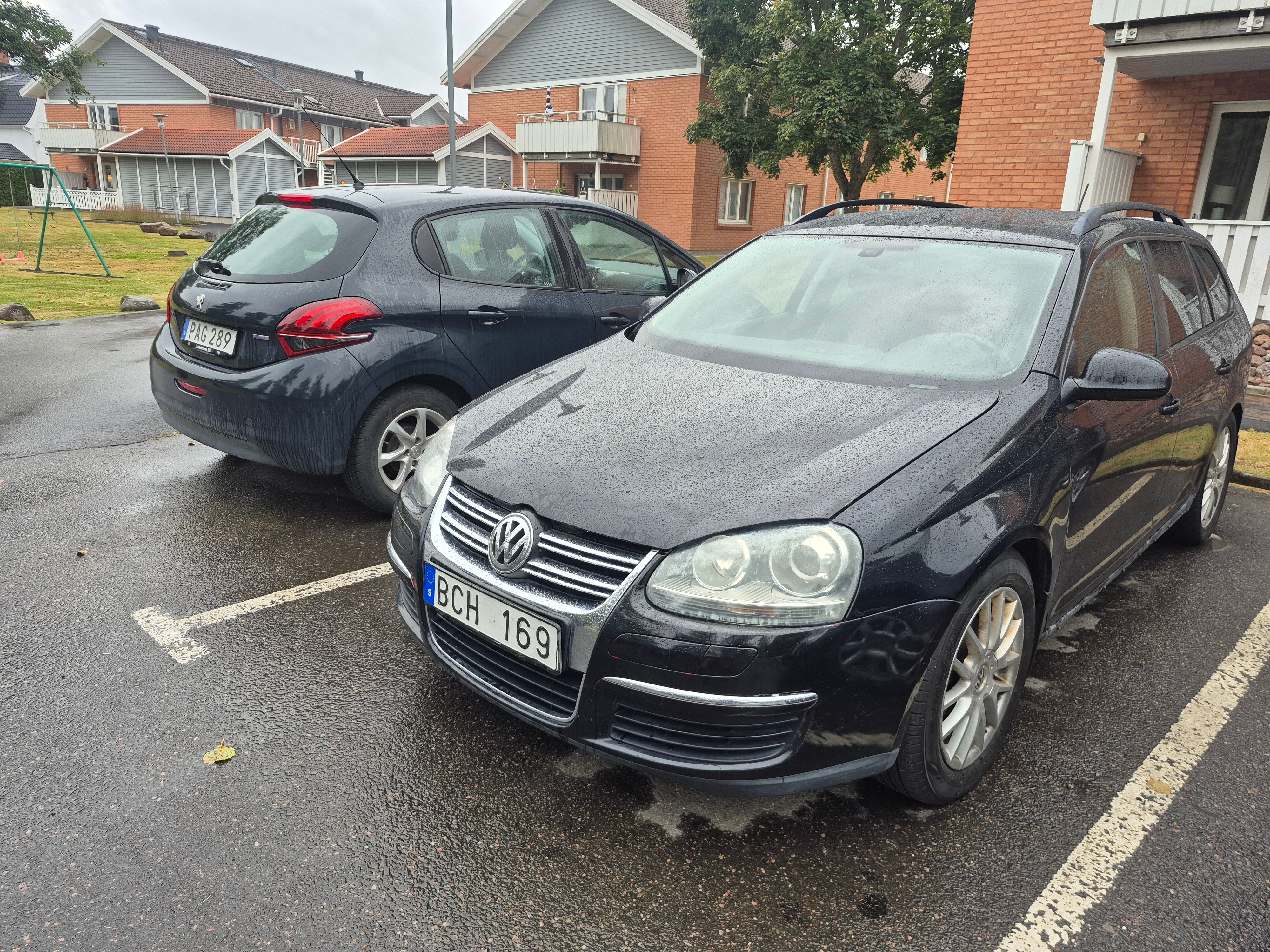Volkswagen Golf V 2.0tdi 2009, bild 2/5