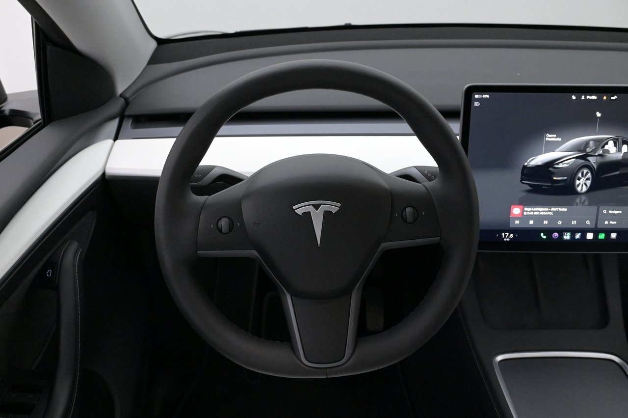 Tesla Model Y 2023, bild 7/10