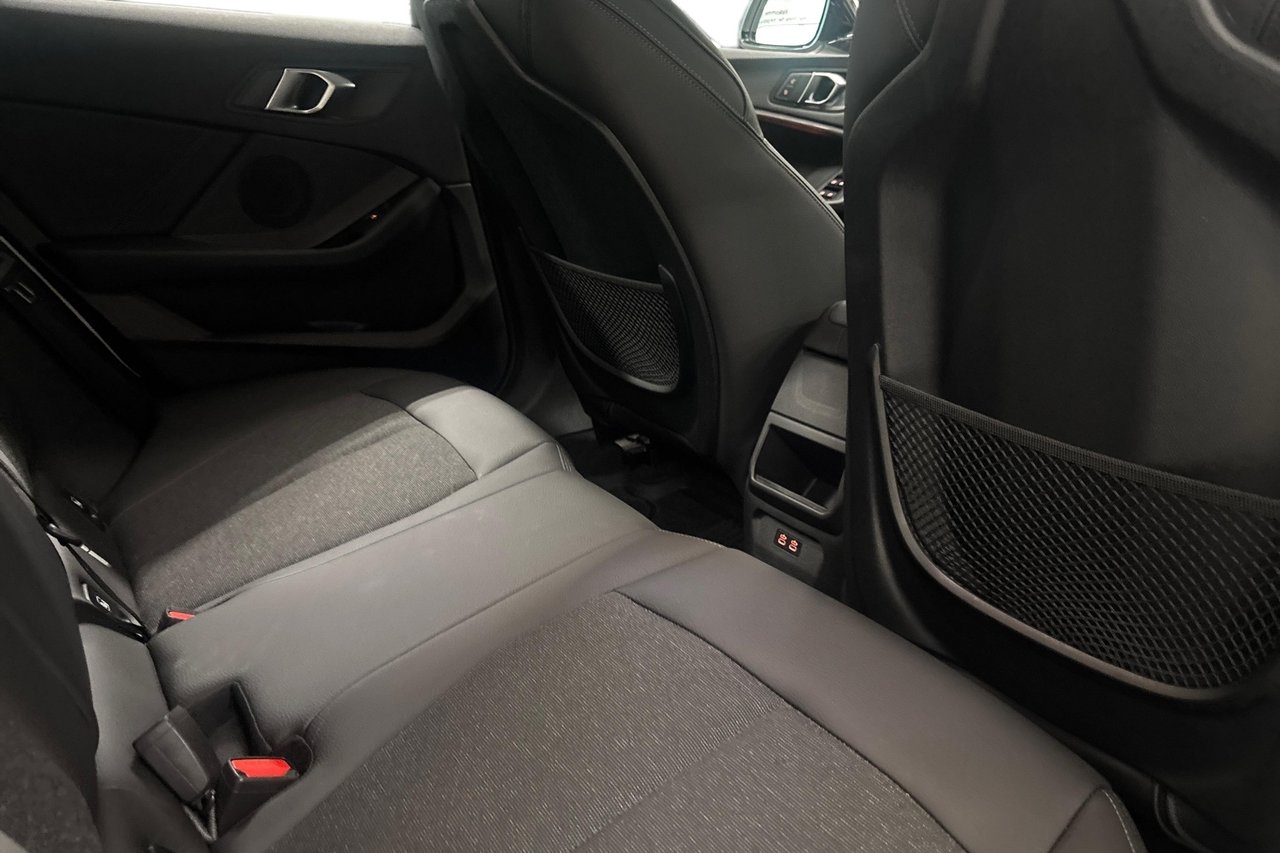 BMW 118 i Aut Sportline 2024, bild 7/10