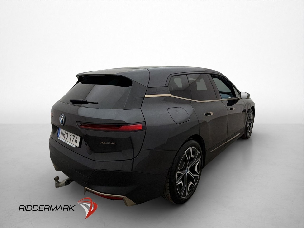 BMW iX xDrive40 Comfort Sky Pano 2022, bild 5/36