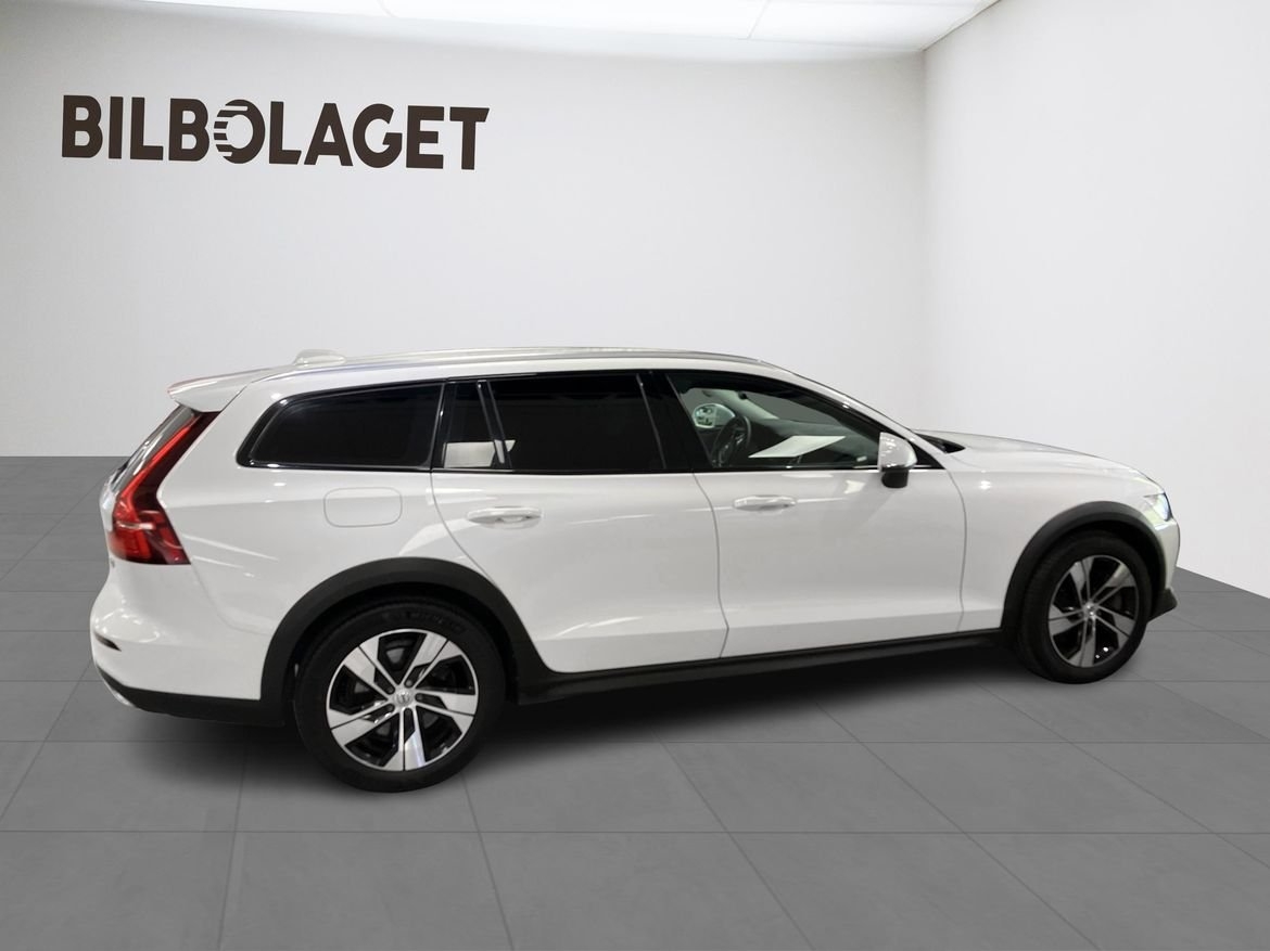 Volvo V60 Cross Country B4 AWD D Adv 2022, bild 6/10