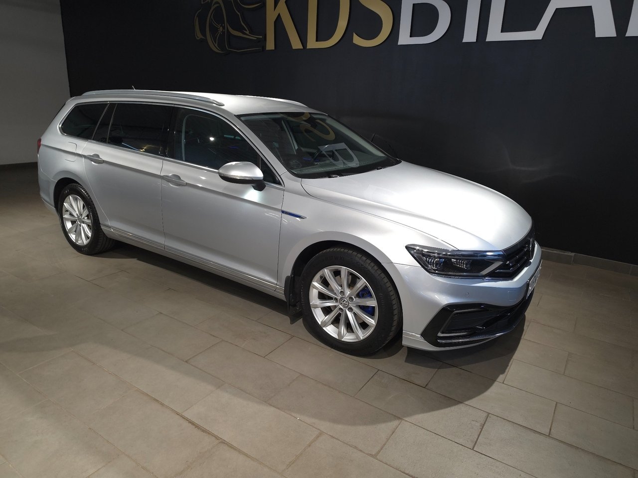 Volkswagen Passat 2020, bild 6/10