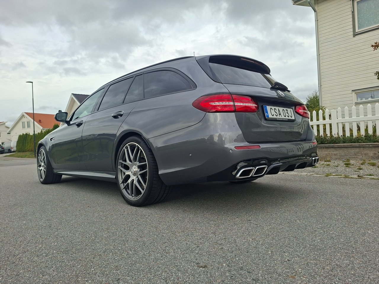 Mercedes-Benz E 2019, bild 4/7