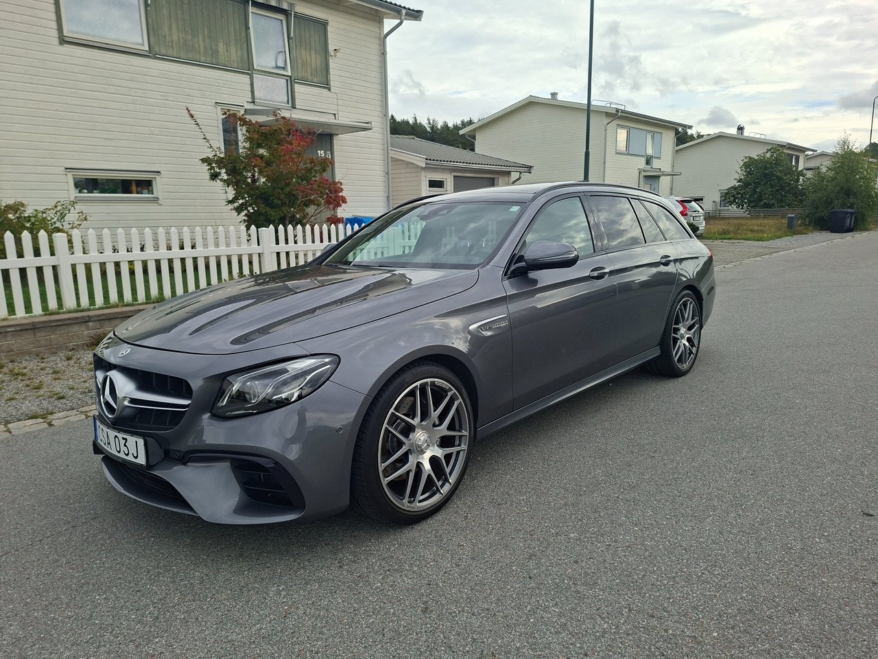 Mercedes-Benz E