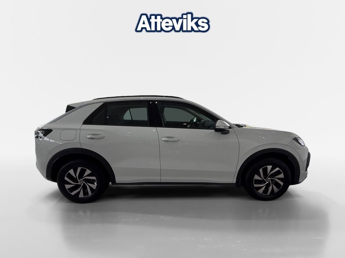 Volkswagen T-Roc 1.5 eTSI 150 HK 2026, bild 2/10