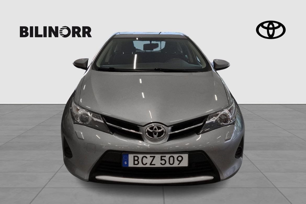 Toyota Auris 1.4 D-4D DPF 5-D MAN LIFE 2014, bild 6/10