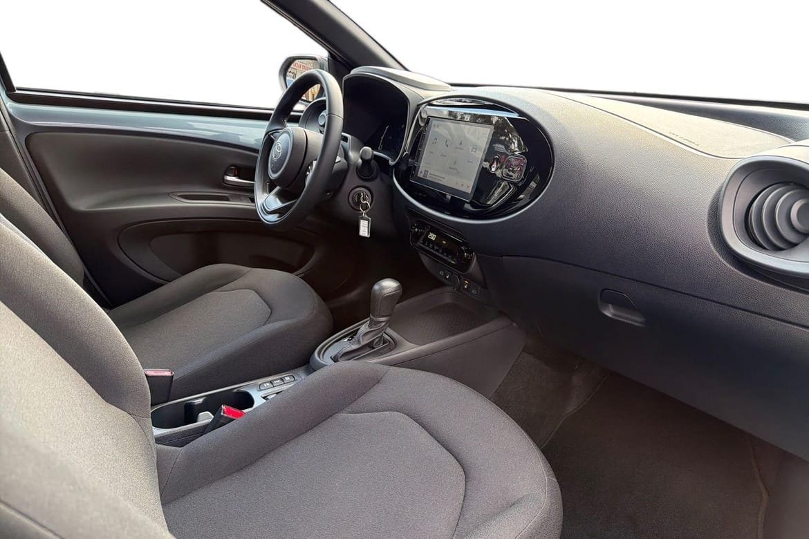 Toyota Aygo X PLAY 2026, bild 7/10