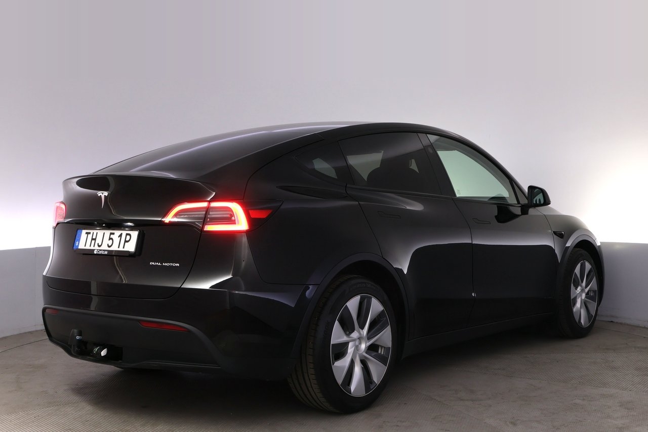 Tesla Model Y 2024, photo 5/10