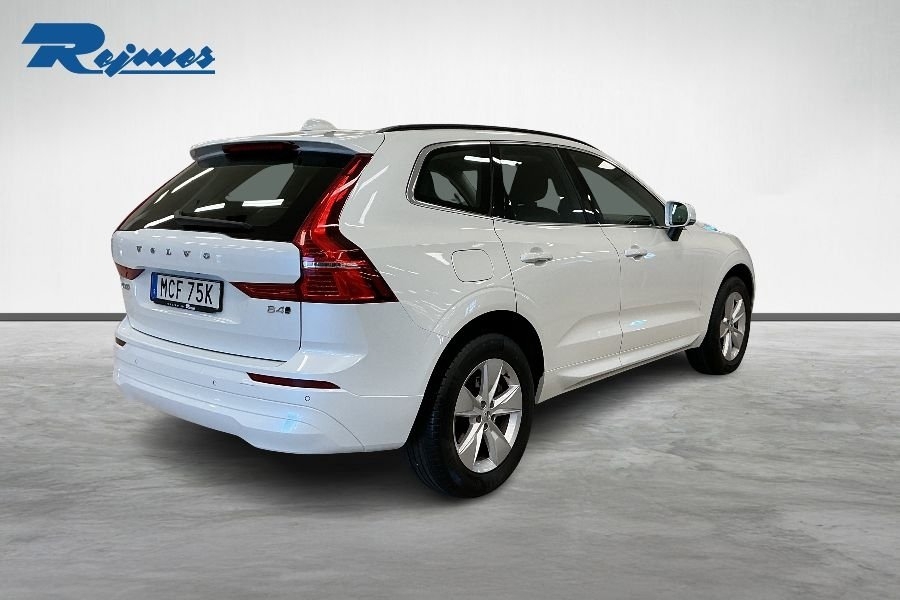 Volvo XC60 B4 AWD Diesel Core/Drag/Läder 2023, bild 3/10