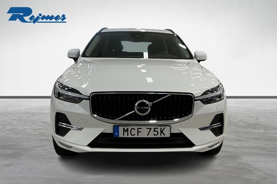 Volvo XC60 B4 AWD Diesel Core/Drag/Läder 2023, bild 6/10