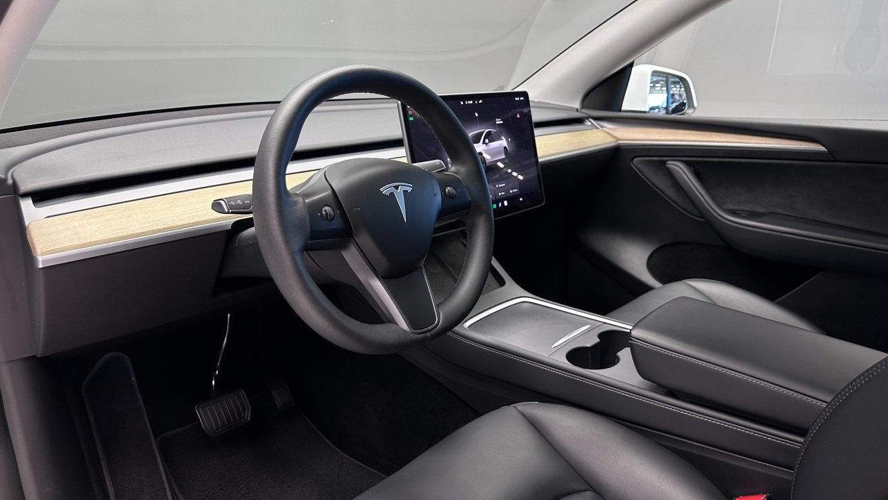 Tesla Model Y 2023, kuva 7/10