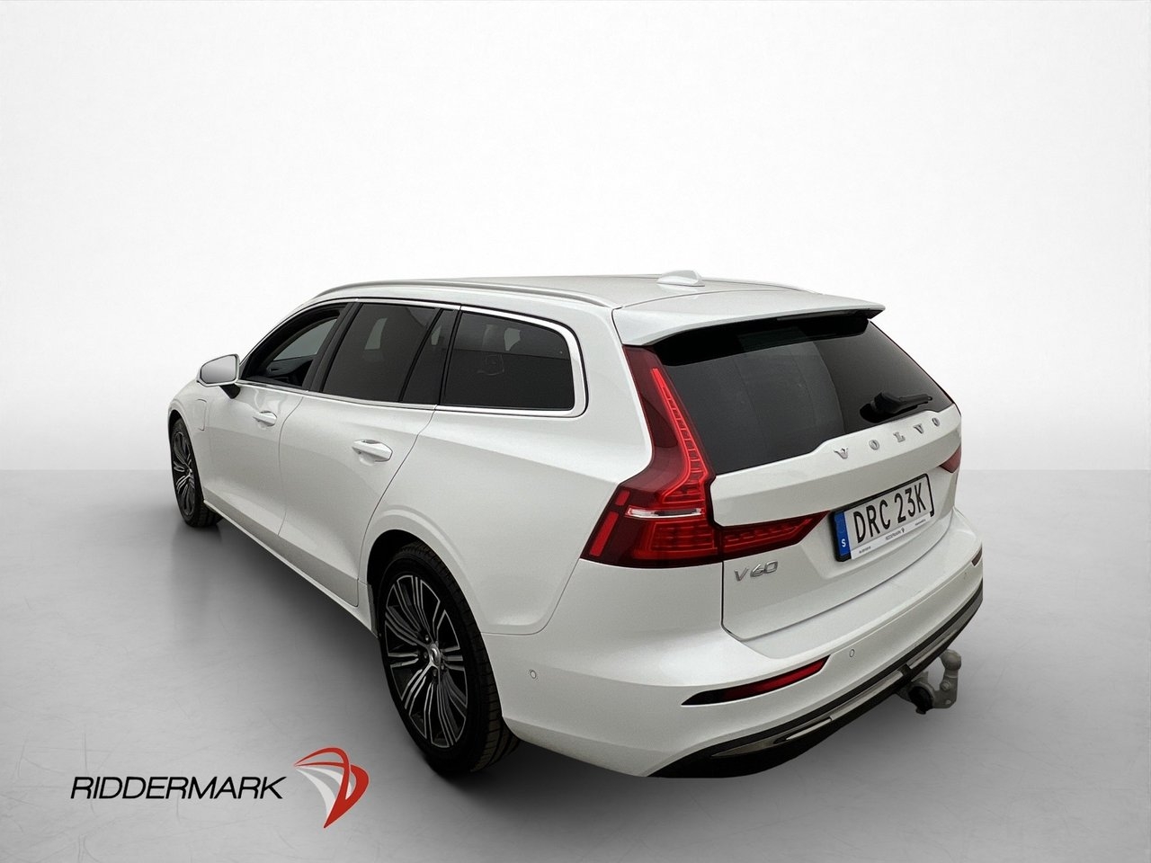 Volvo V60 2023, photo 5/38