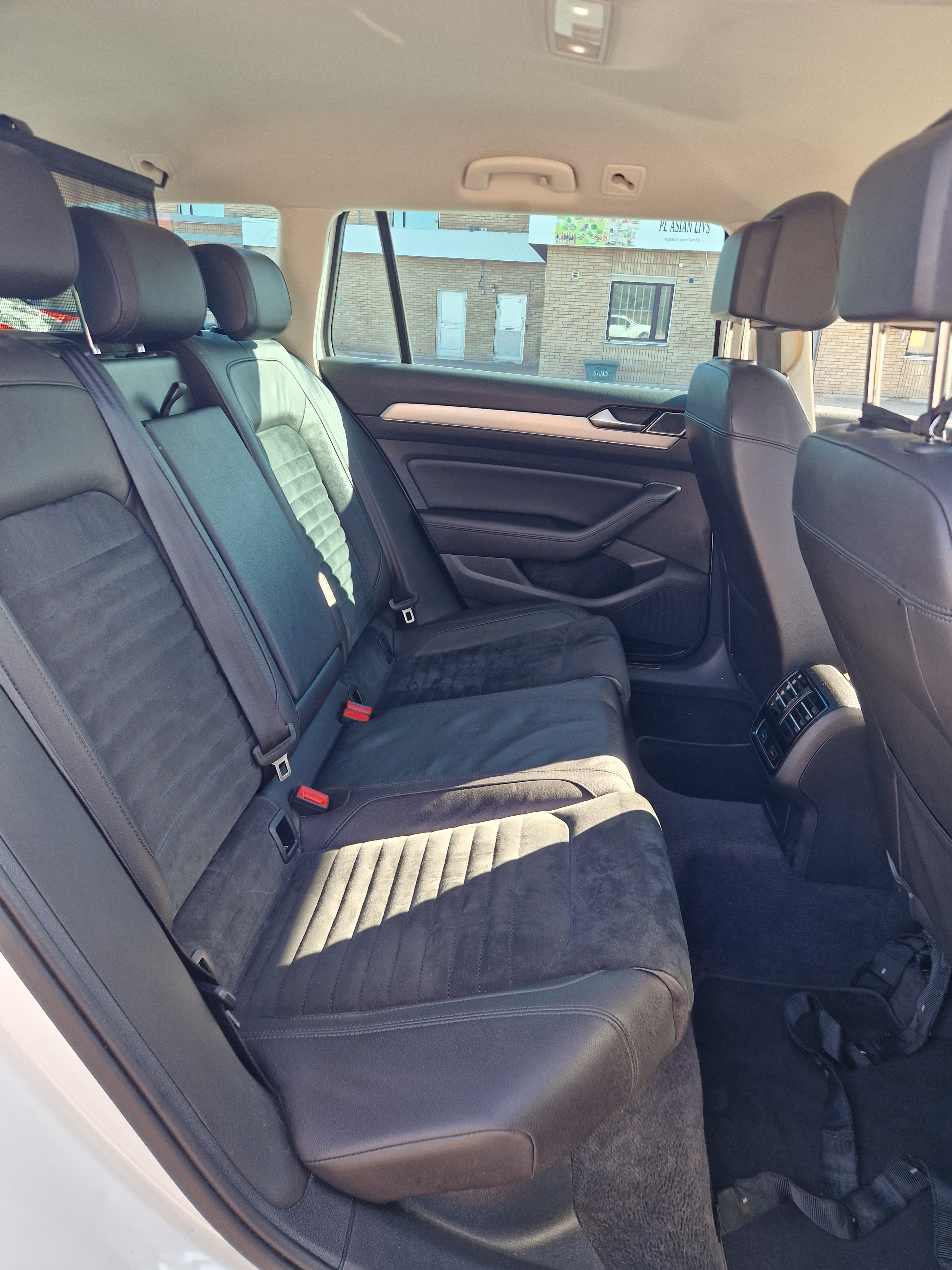 Volkswagen Passat 2018, bild 5/10