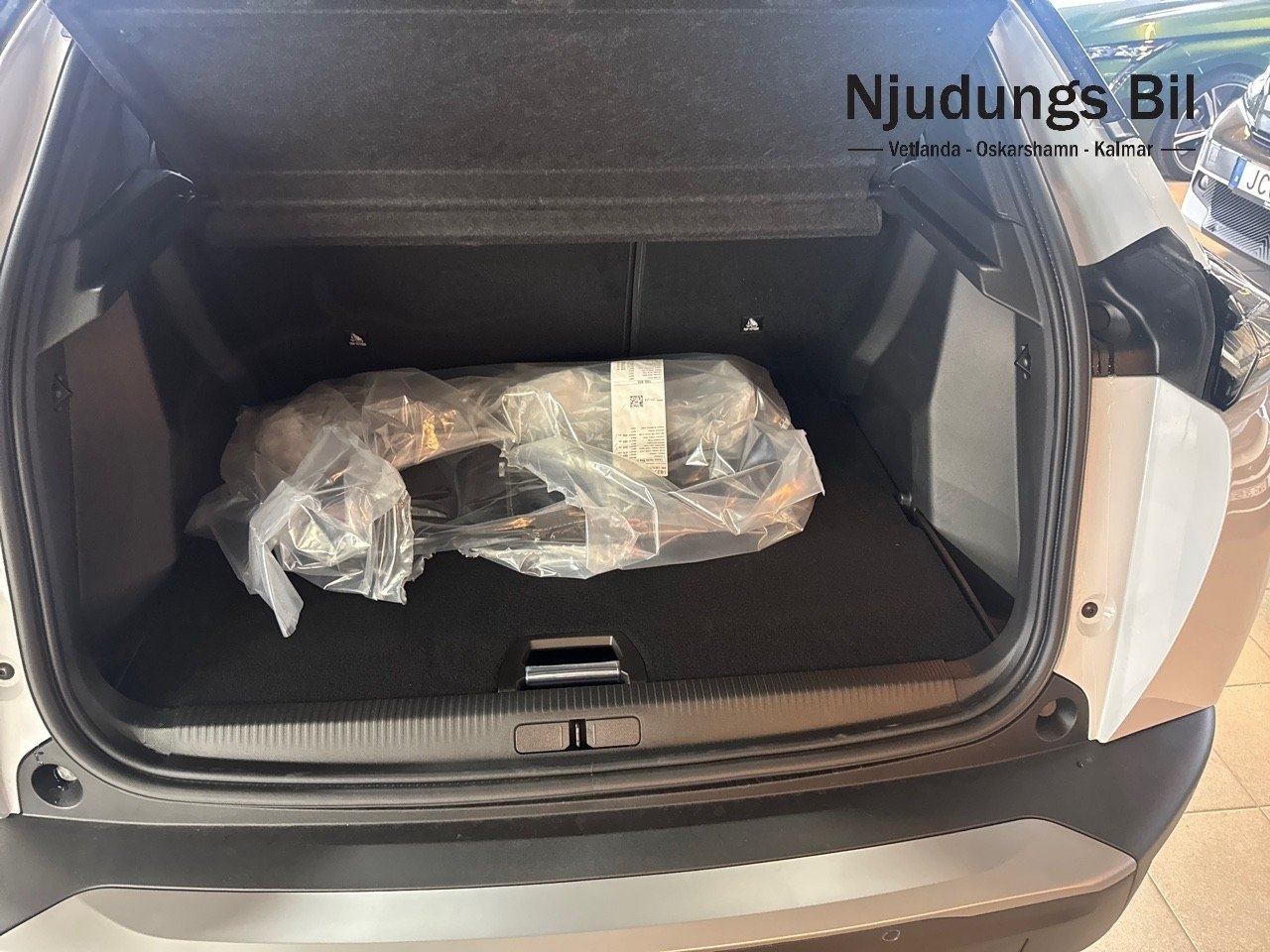 Peugeot 2008 Hybrid 145 GT Automat Demo 2026, bild 5/9
