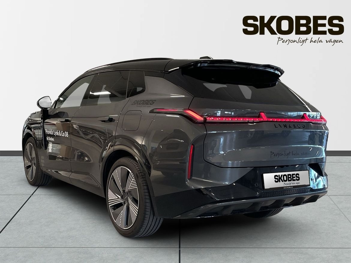 Lynk & Co 08 More PHEV 2025, bild 5/10