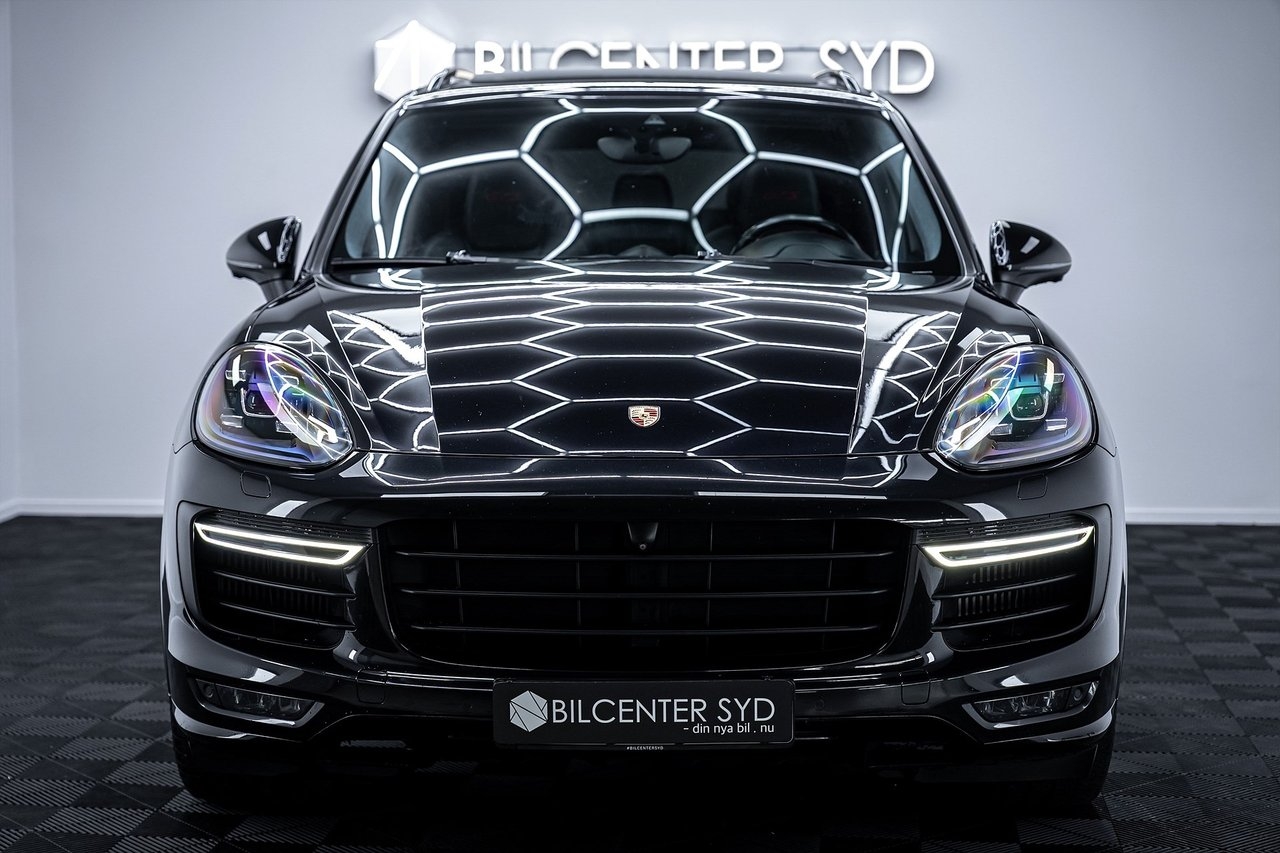 Porsche Cayenne GTS 2016, photo 4/10