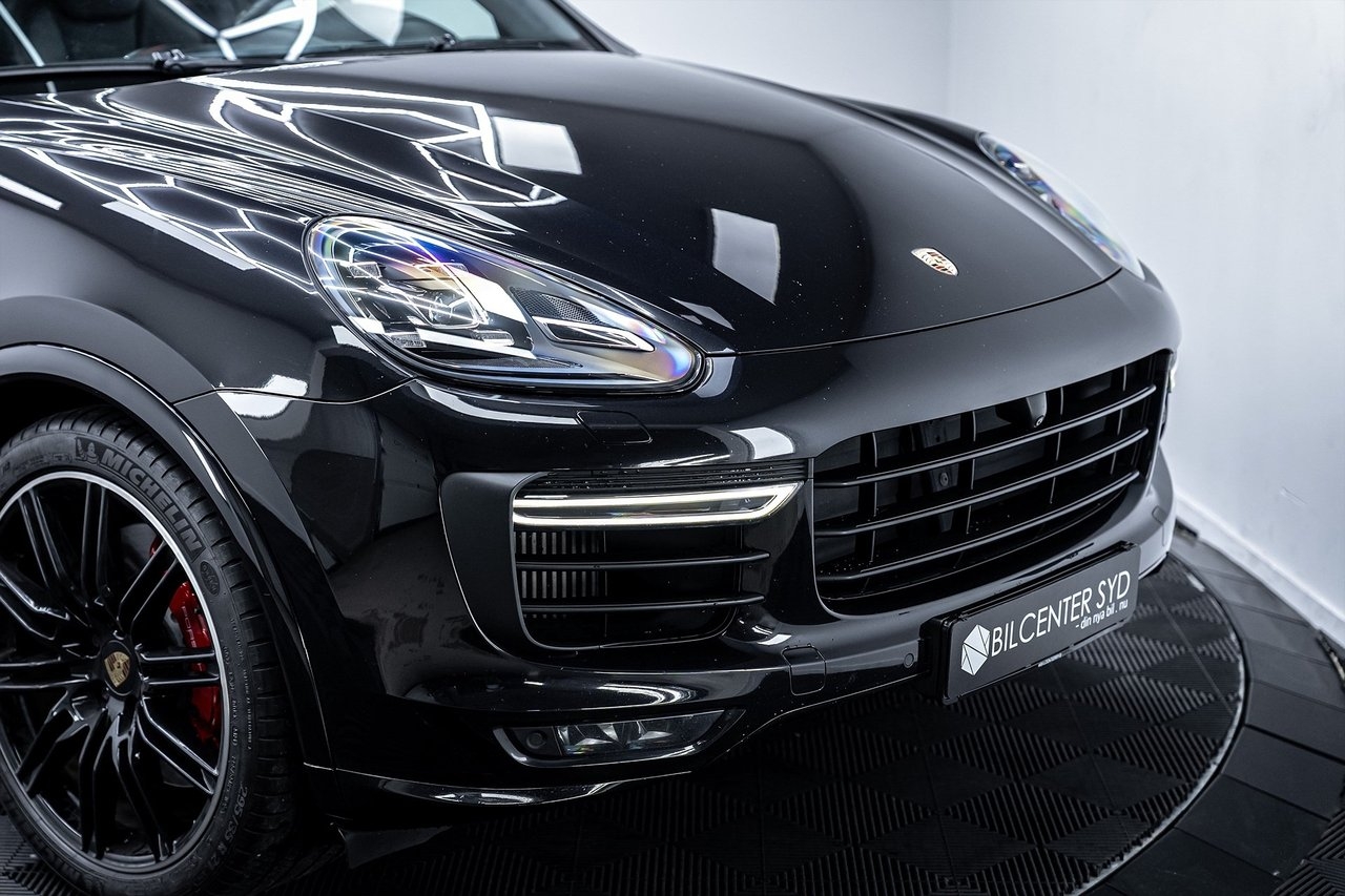 Porsche Cayenne GTS 2016, photo 6/10