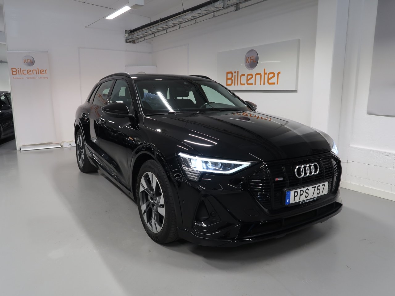 Audi e-tron 55 Q S line V-Däck ingår 2021, bild 4/10