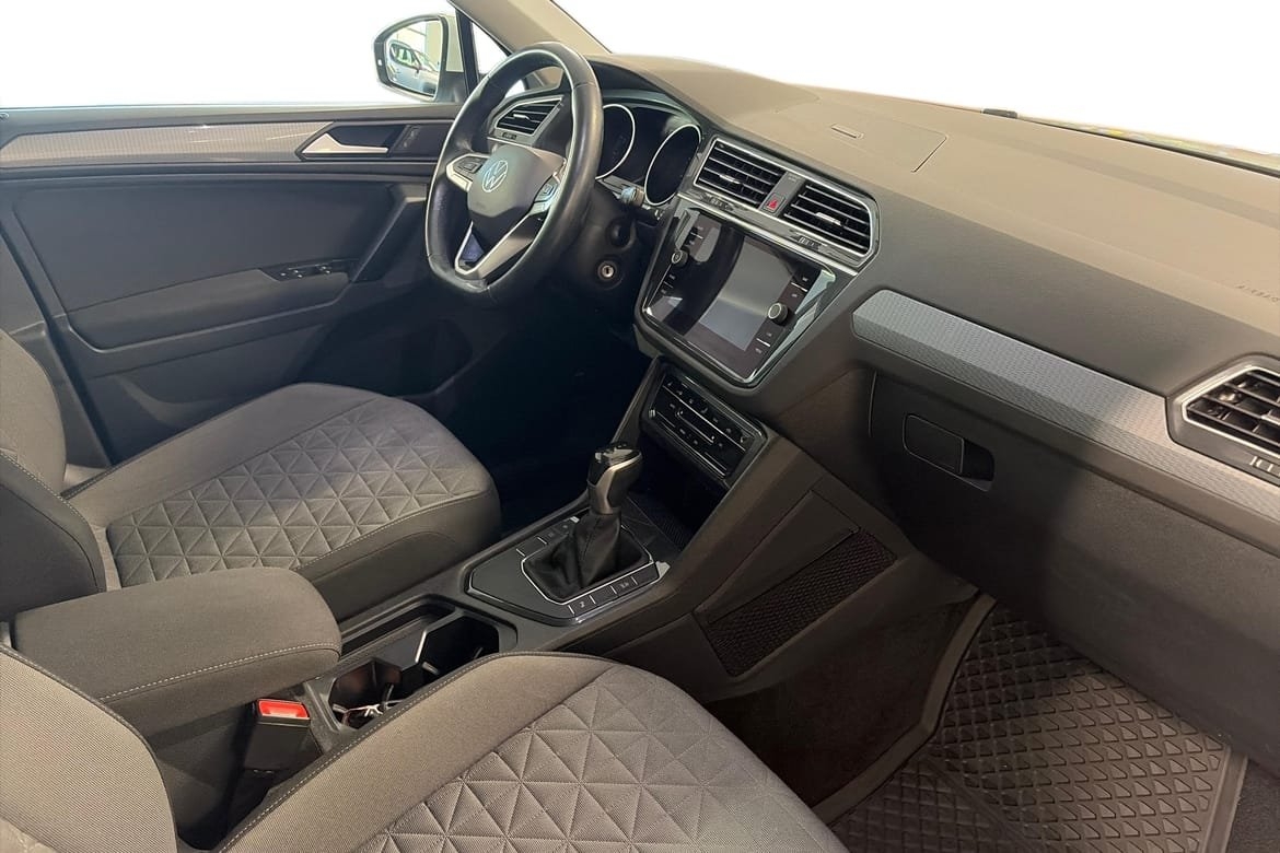 Volkswagen Tiguan Base Drag Backkamera 2021, kuva 6/10