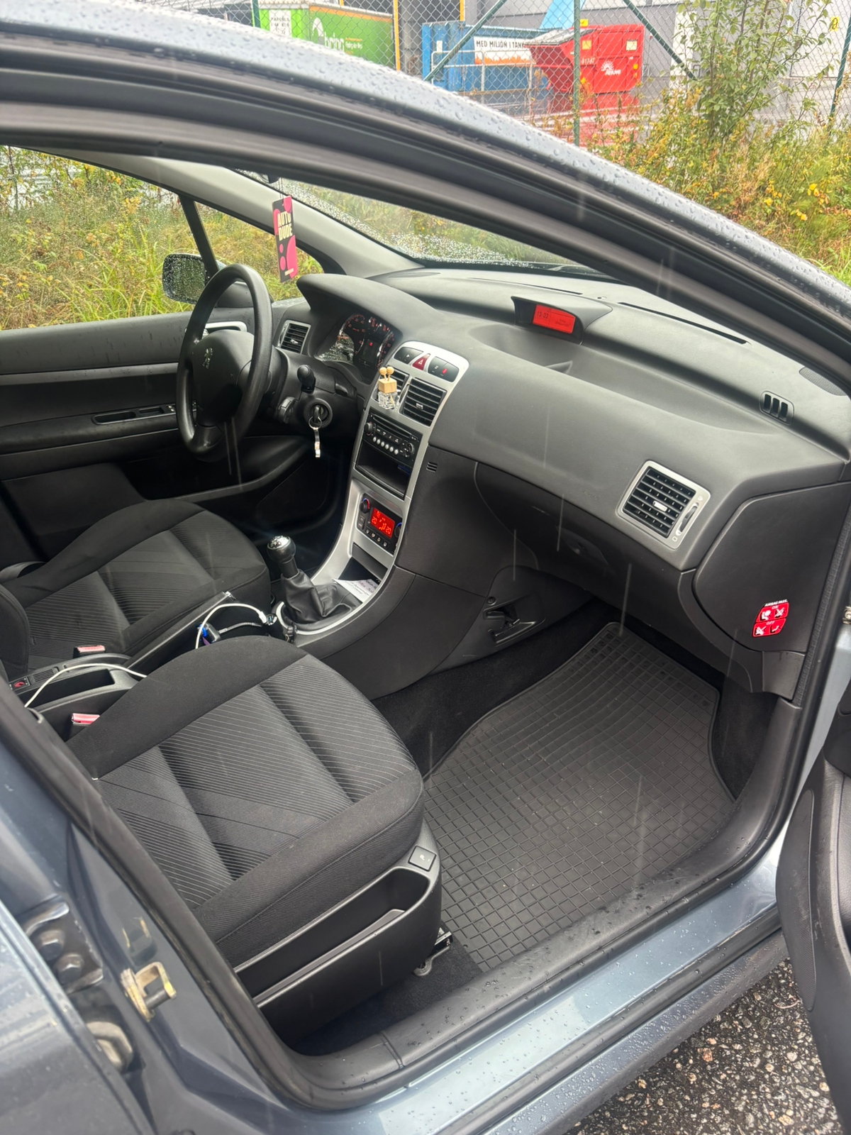 Peugeot 307 5-dörrar 1.6 Manuell 2006, bild 6/6