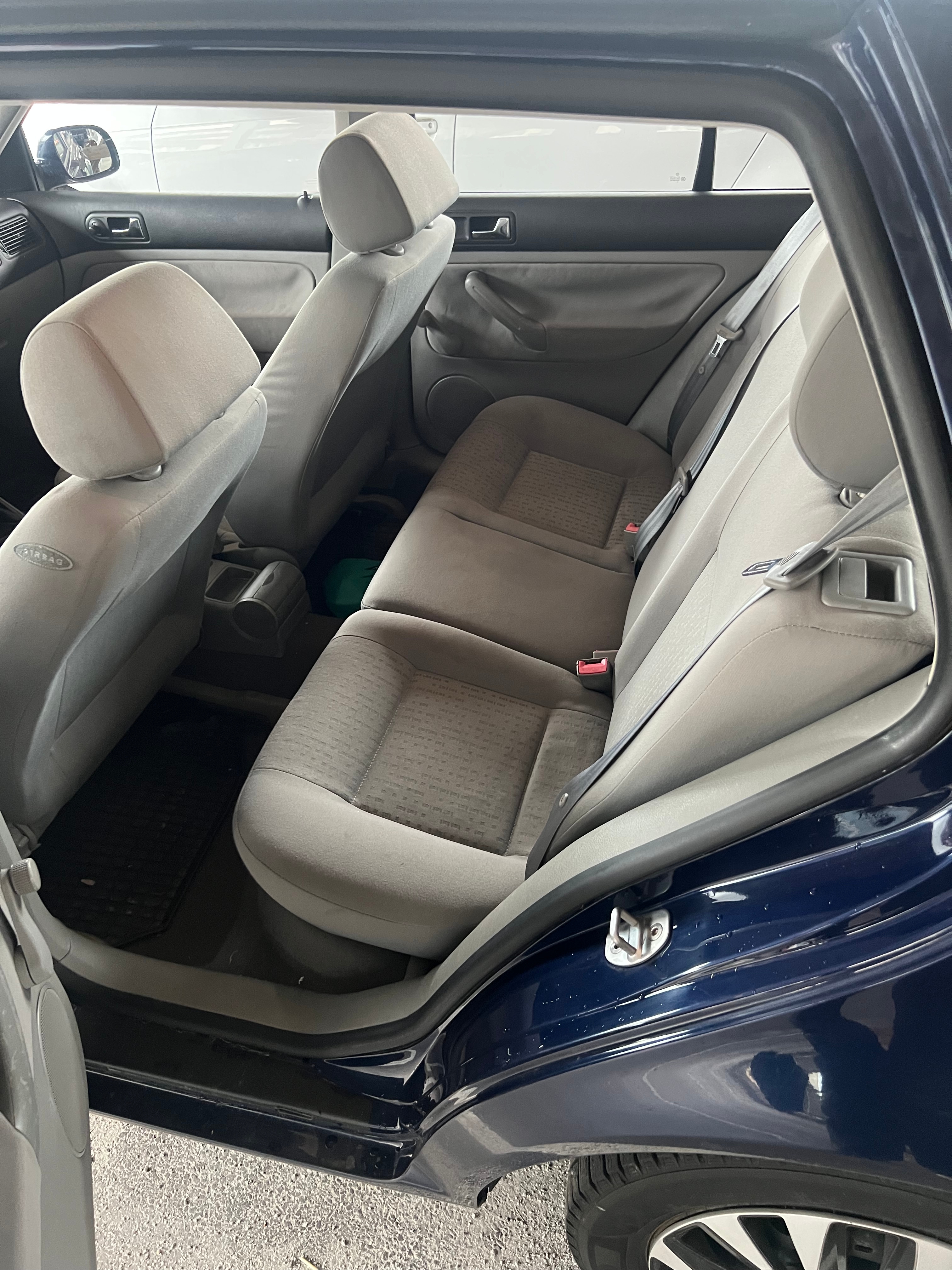 Volkswagen Golf 1.6 2002, kuva 4/9