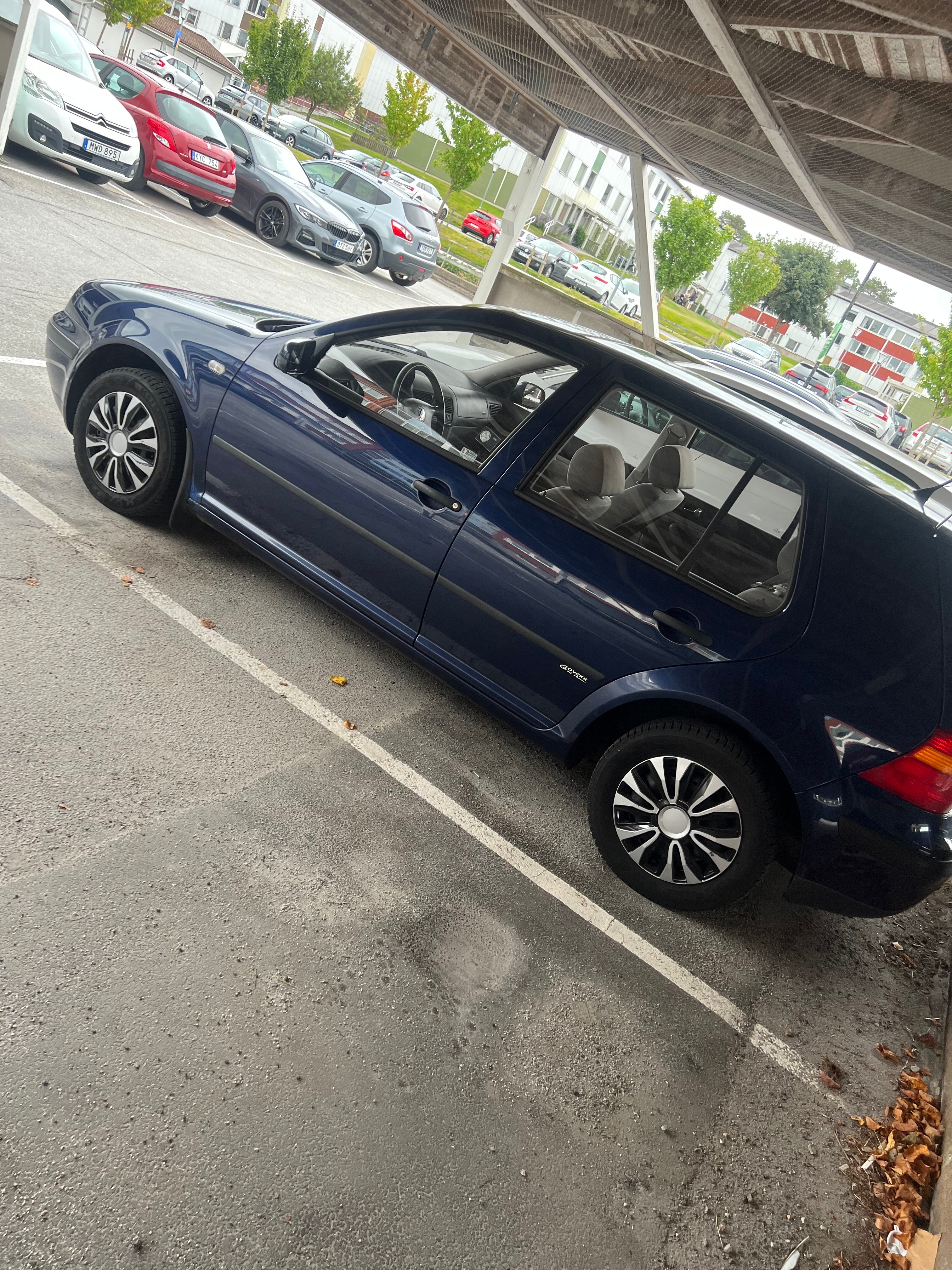 Volkswagen Golf 1.6 2002, kuva 3/9