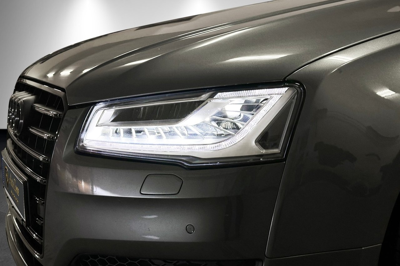 Audi A8 2017, kuva 6/10