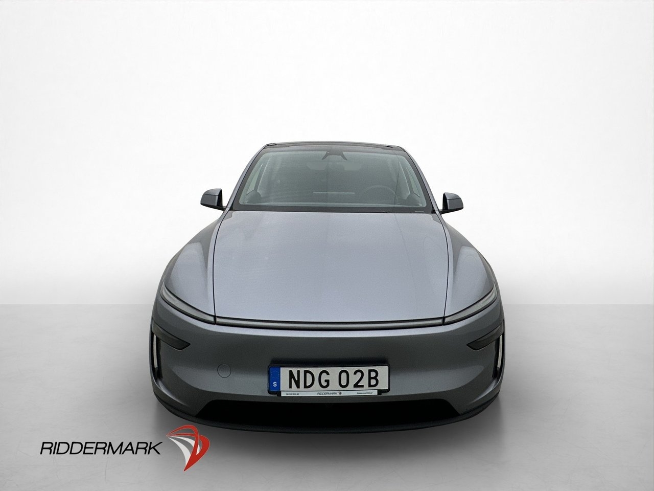 Tesla Model Y 2025, photo 2/10