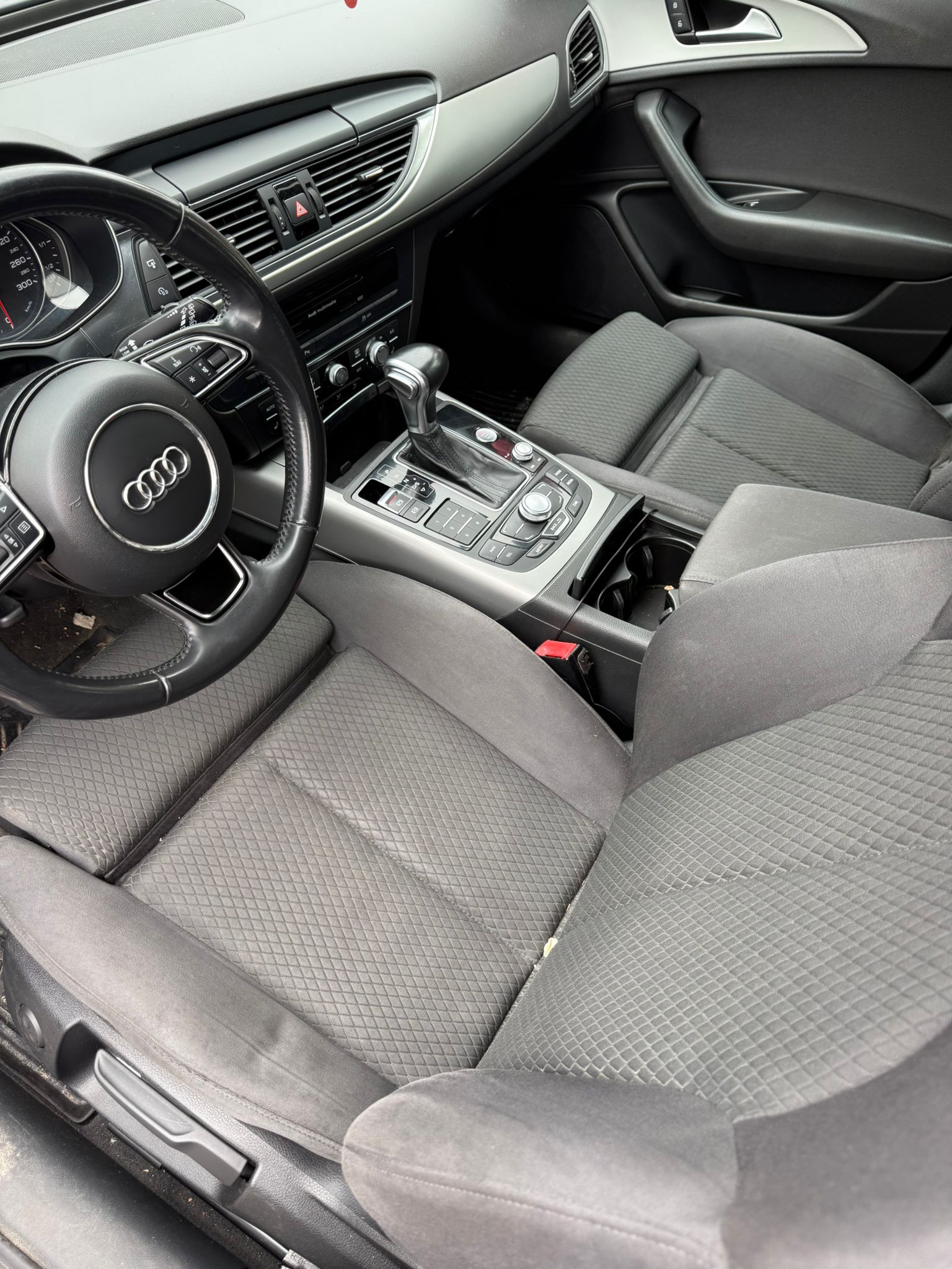 Audi A6 Avant 2.0 TDI DPF Multitronic 2014, photo 6/7