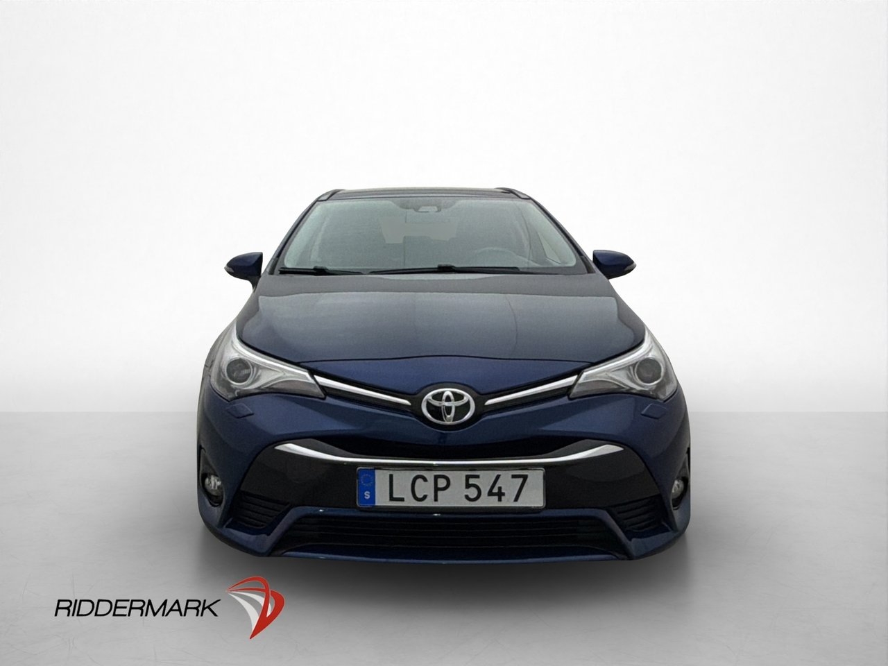 Toyota Avensis 2016, bild 2/28