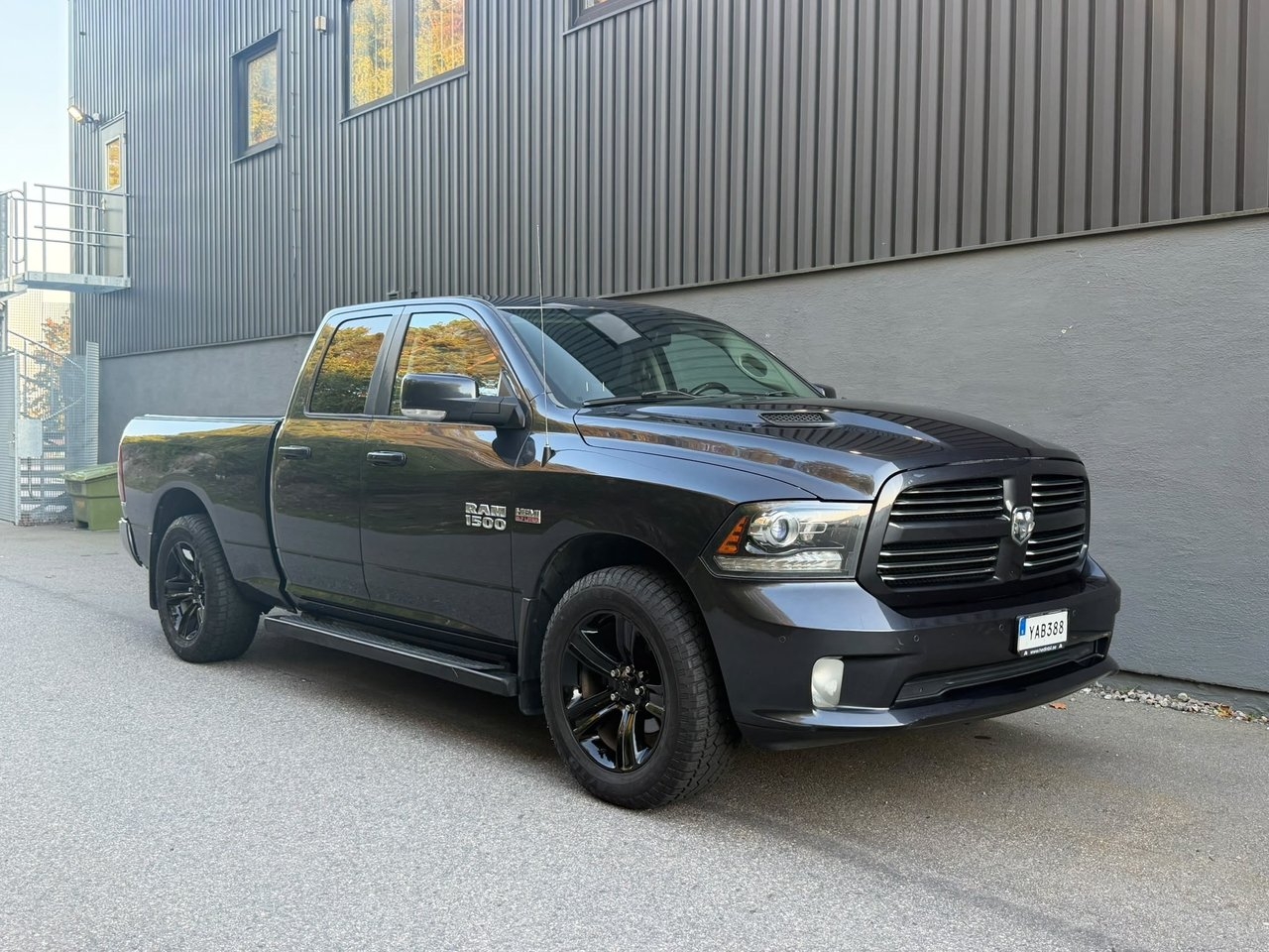 Dodge RAM 1500 2015, kuva 2/24