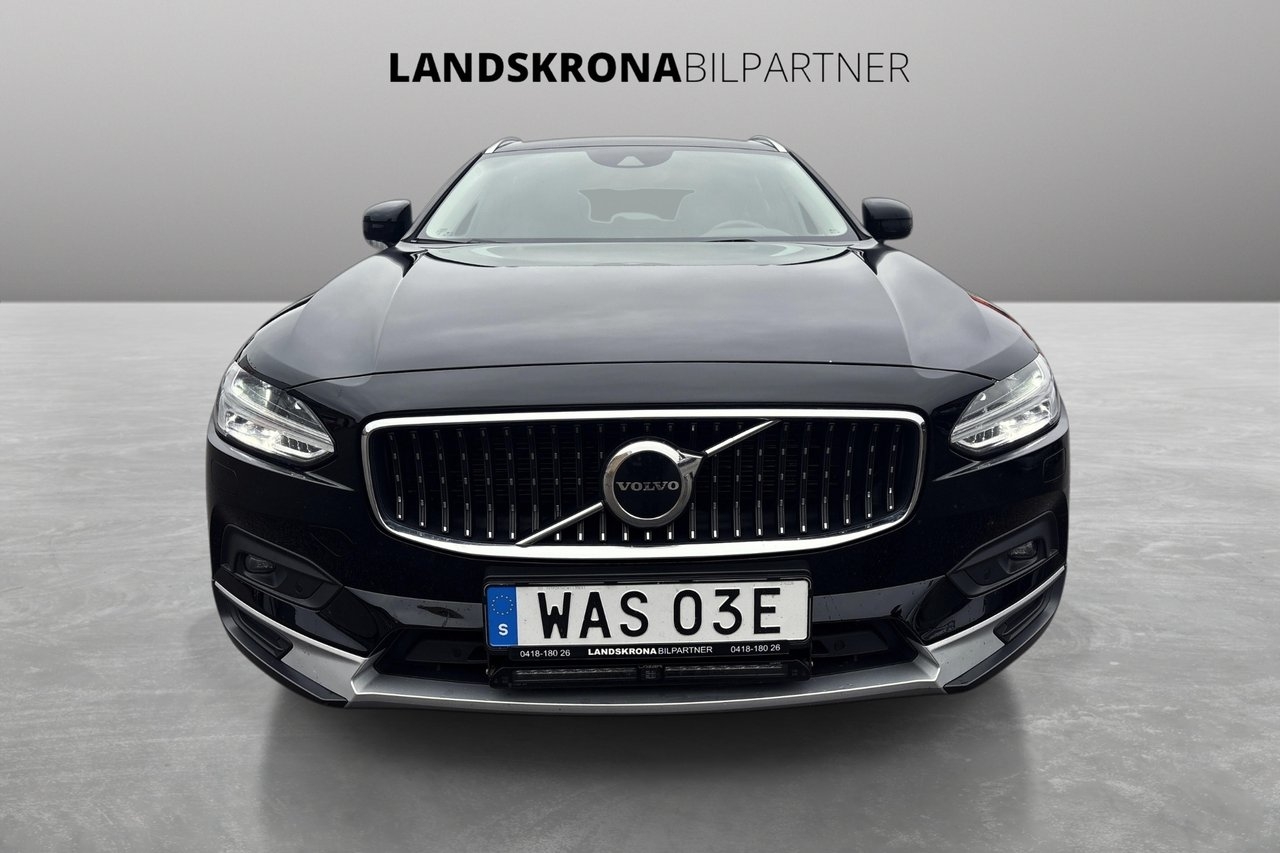 Volvo V90 Cross Country B4 2021, photo 2/10