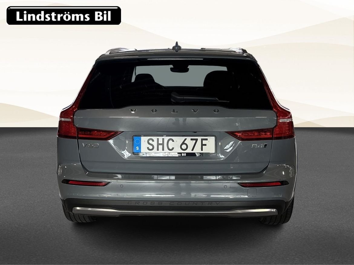 Volvo V60 Cross Country 2023, bild 7/10