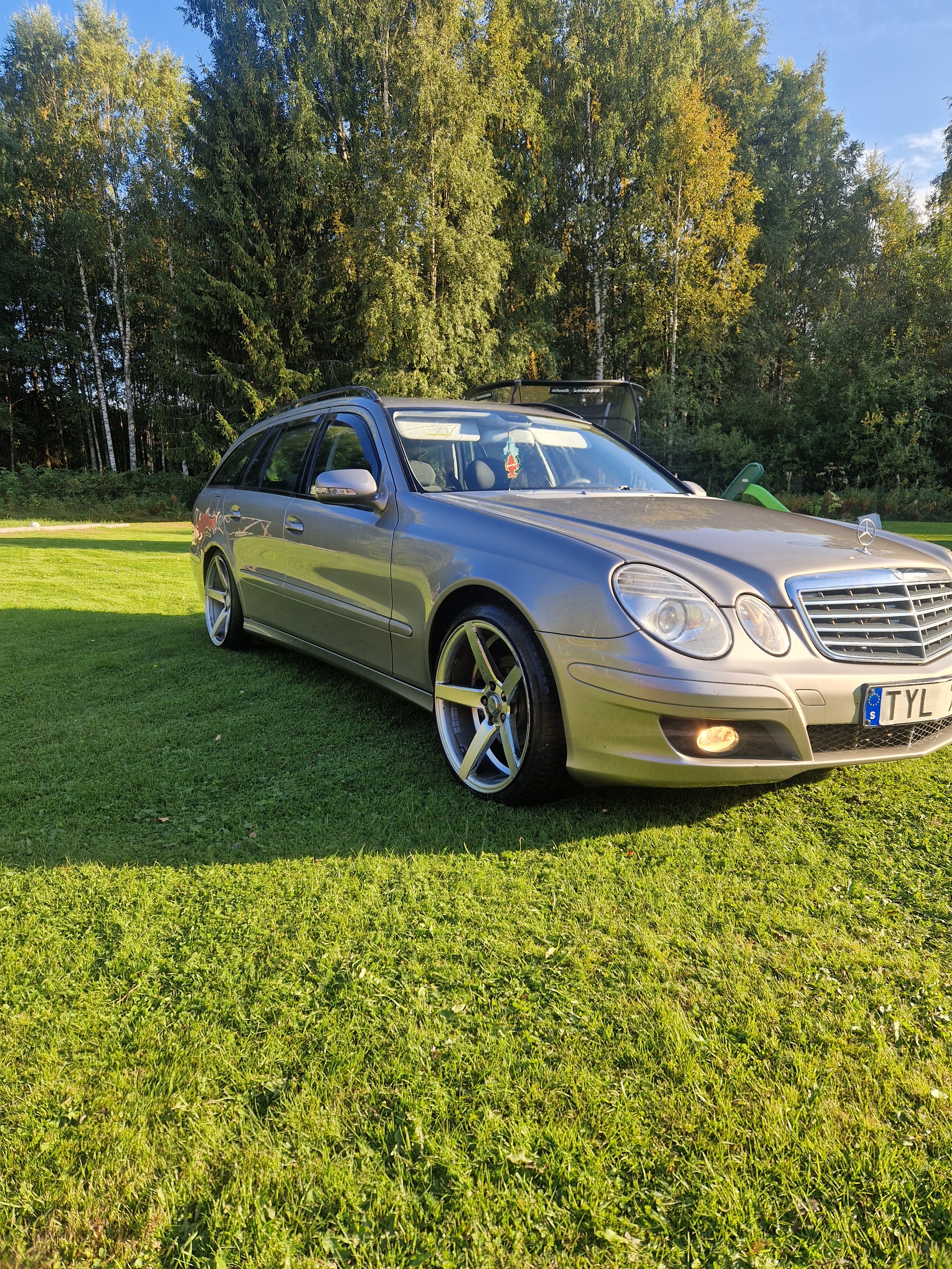 Mercedes-Benz E 220 T CDI 5G-Tronic 2007, bild 4/4