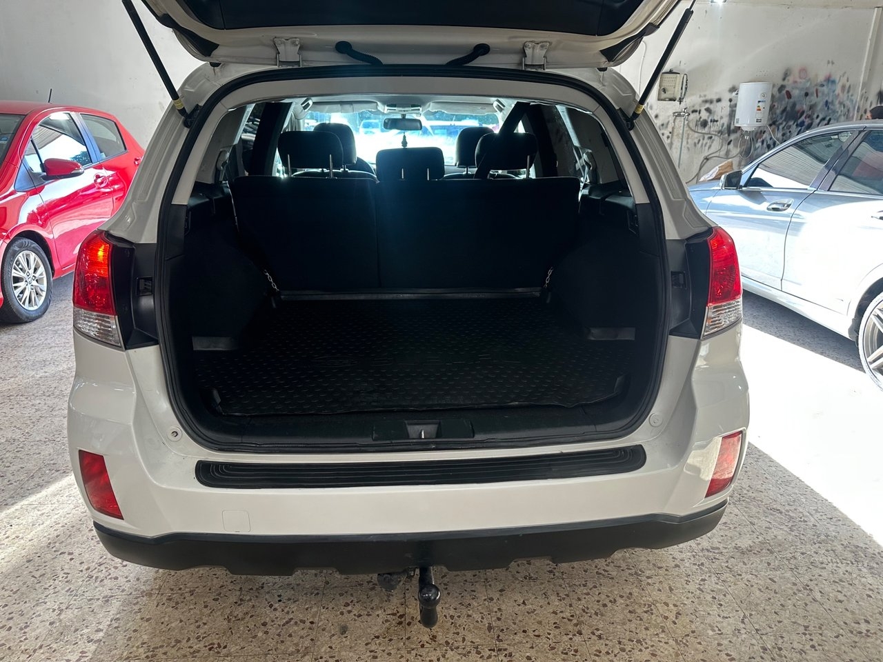Subaru Outback 2012, photo 7/10