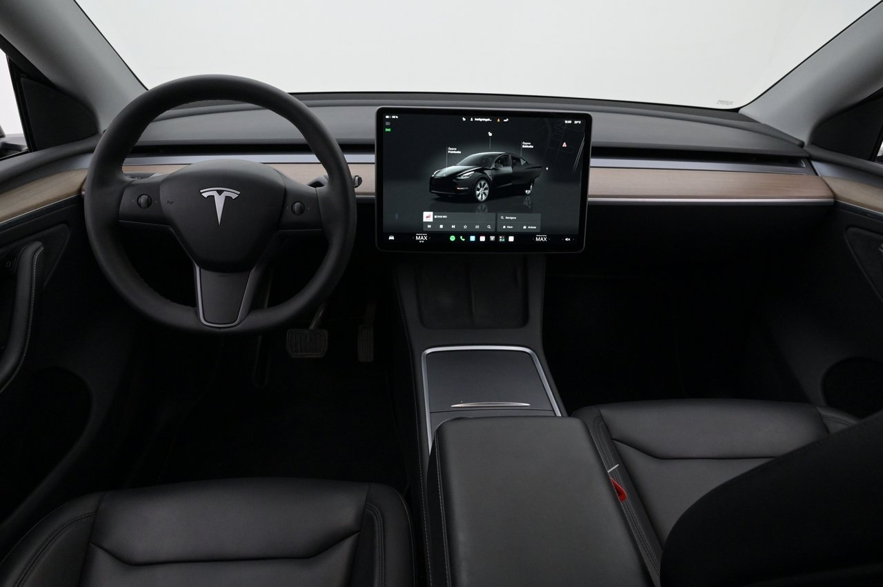 Tesla Model Y 2023, bild 6/10