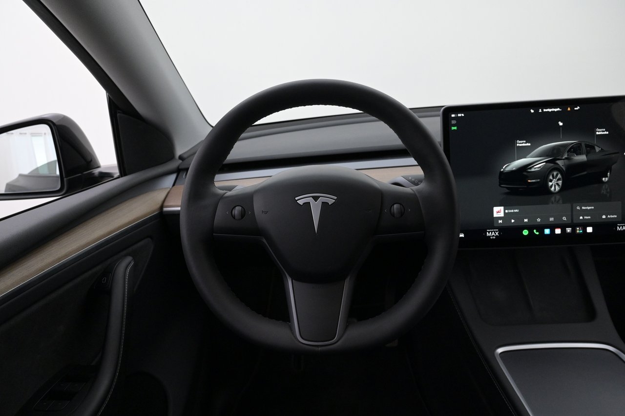 Tesla Model Y 2023, bild 7/10