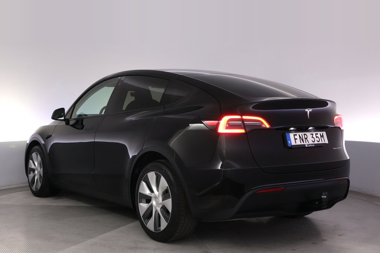 Tesla Model Y 2023, bild 4/10