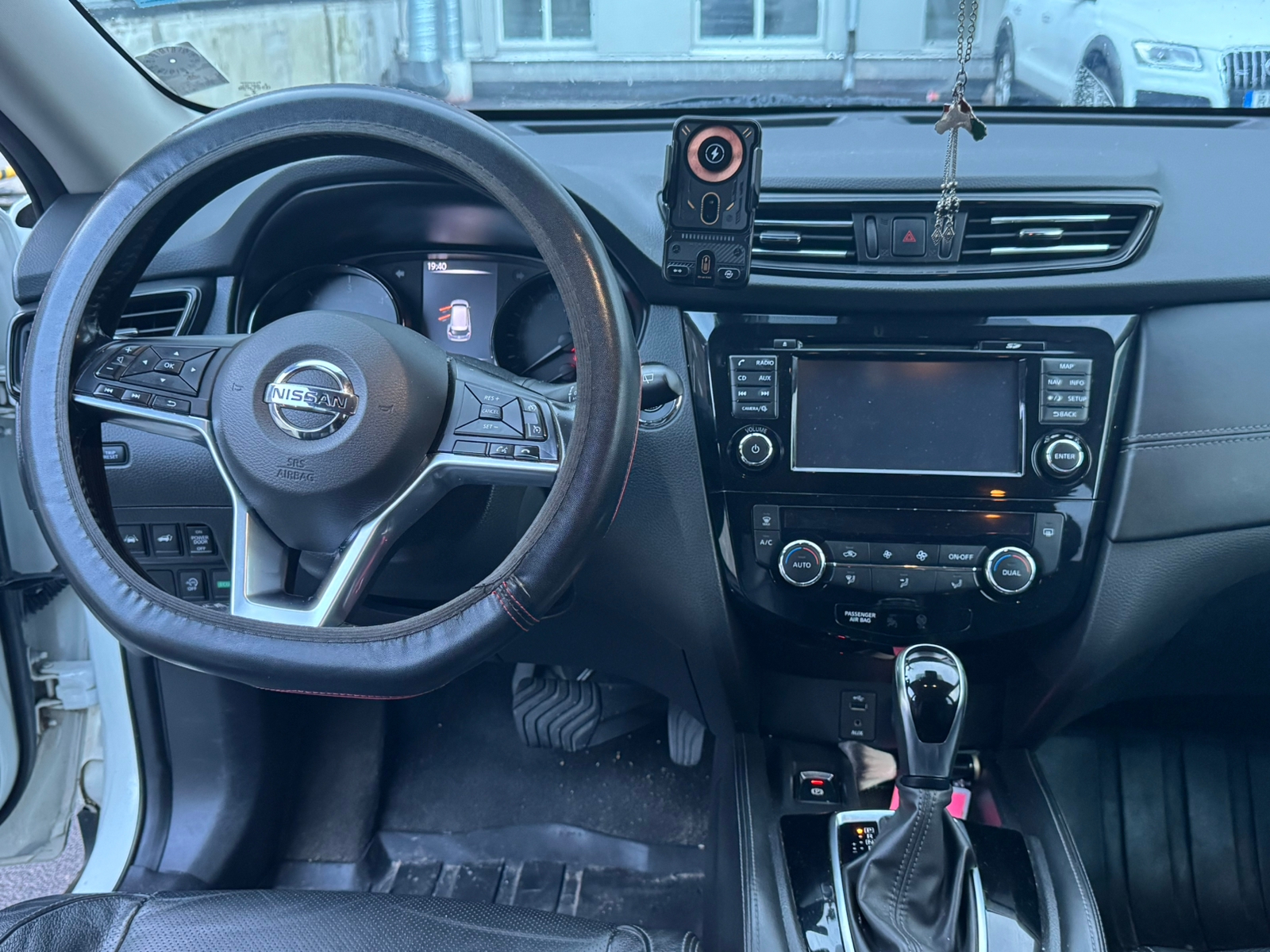 Nissan X-Trail 1.6 dCi DPF XTRONIC-CVT 2018, bild 4/5