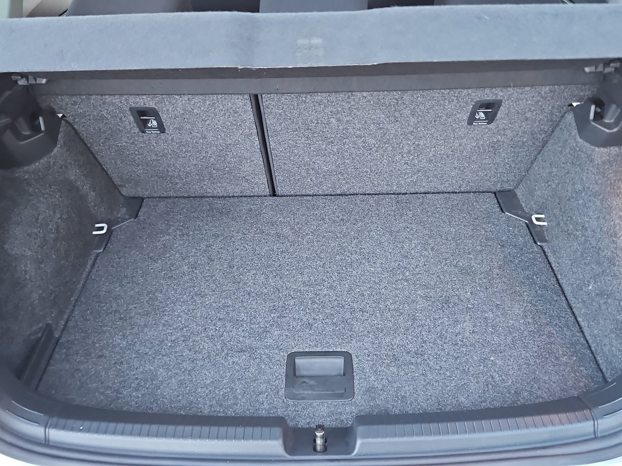 Volkswagen Polo 2018, bild 8/8