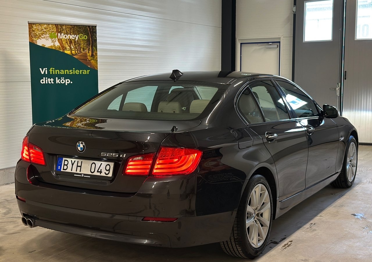 BMW 525 d Sedan Steptronic Euro 5 2011, photo 4/10