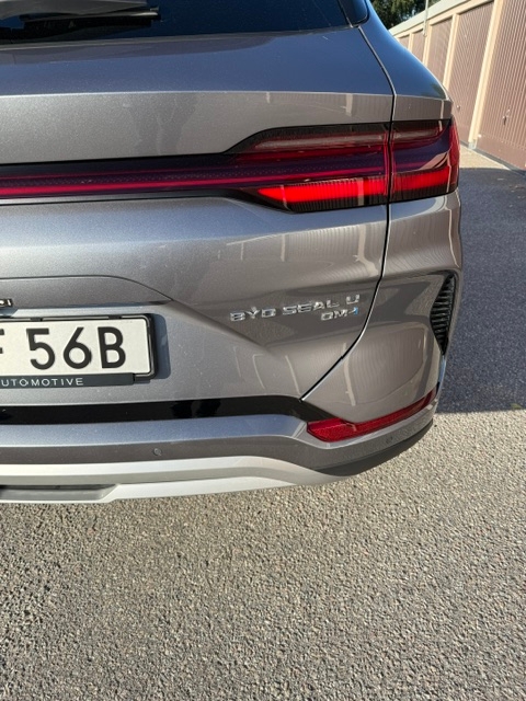 BYD Seal U DM-i 1.5 + 26.6 kWh E-CVT 2025, bild 3/10