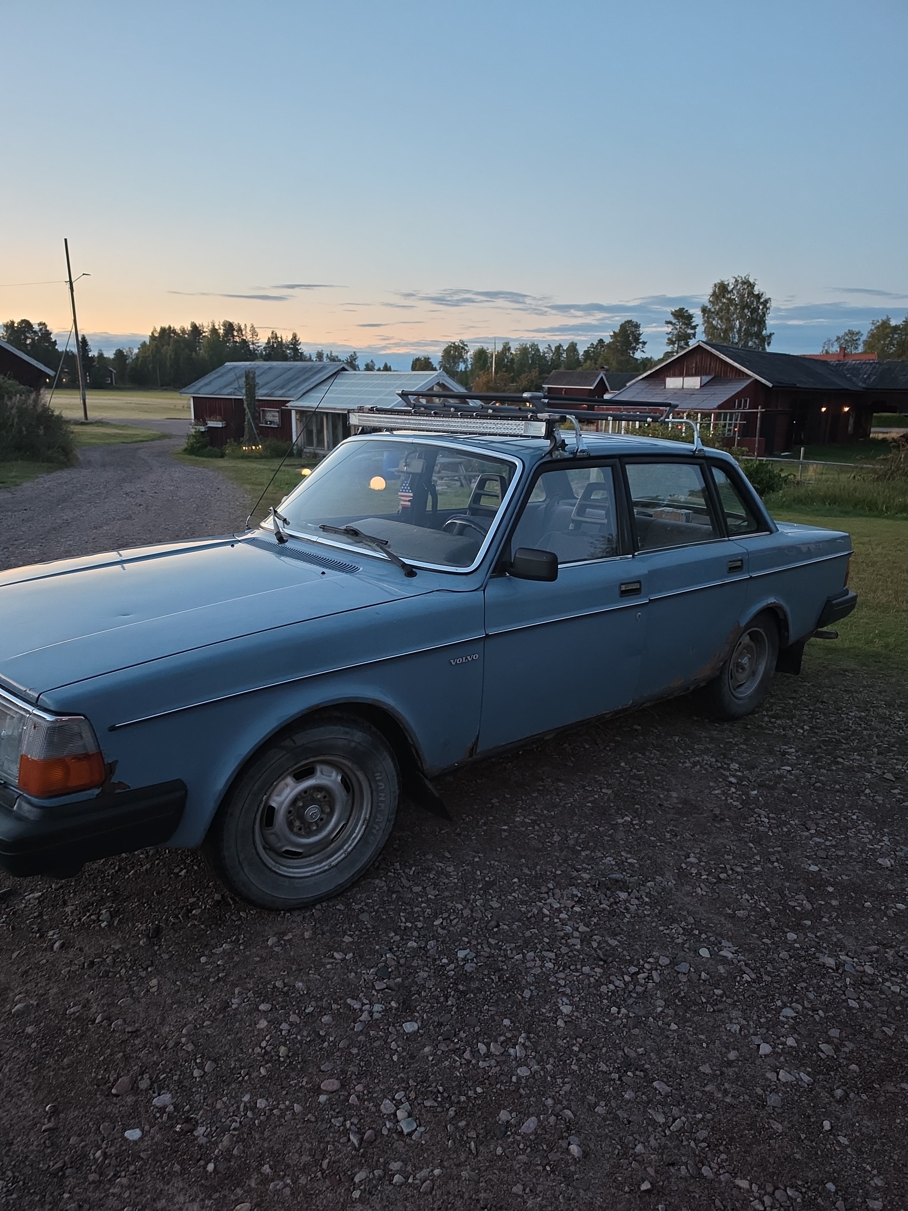 Volvo 244 2.1 Manuell 1981, bild 2/4